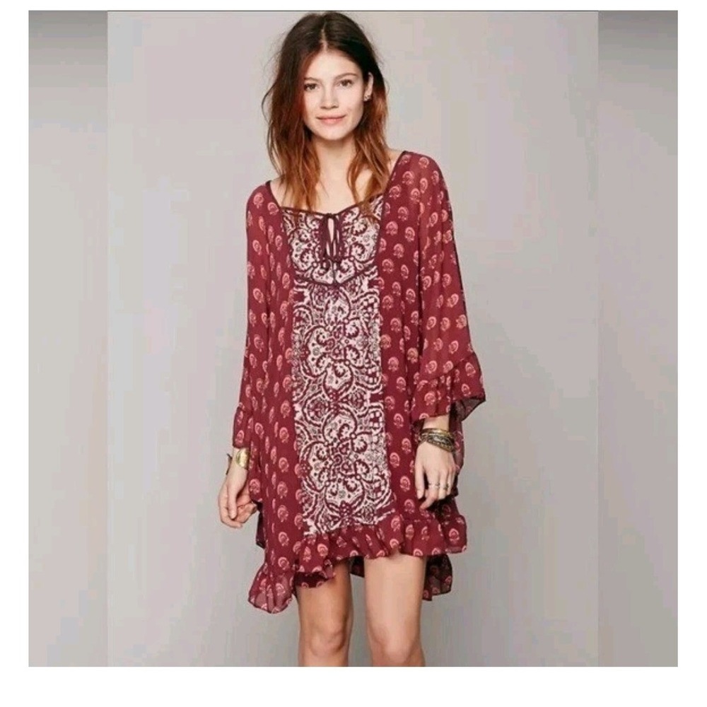 Free People Burgundy Paisley Print Ruffle Sleeve Boho Mini Dress‎ Size Small